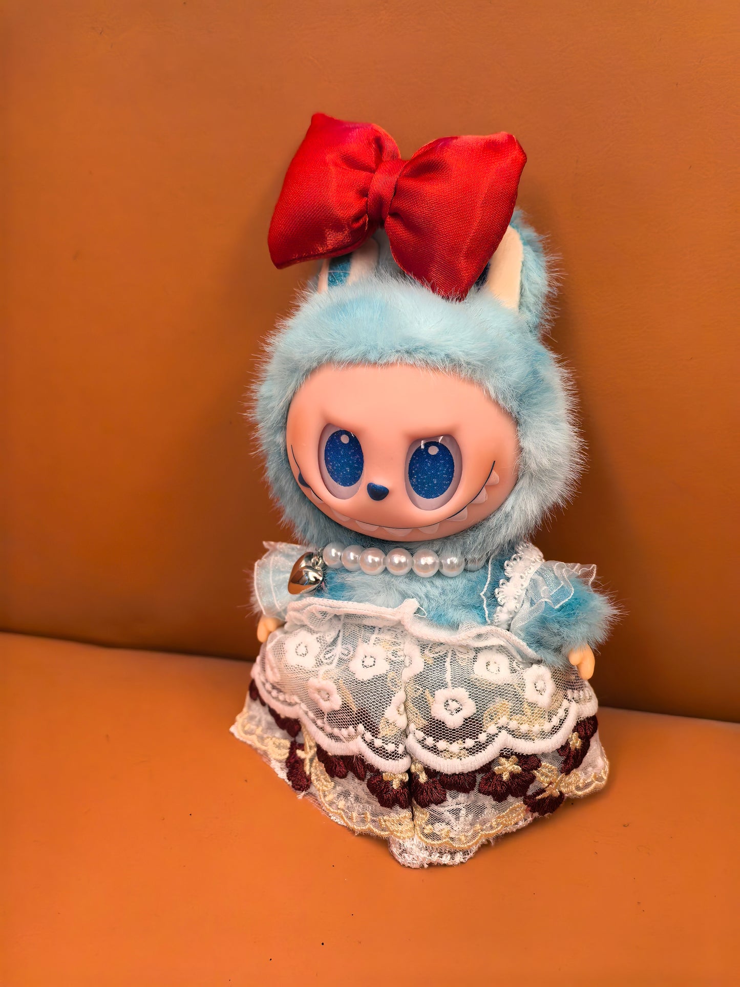 Live labubu dolls and clothes