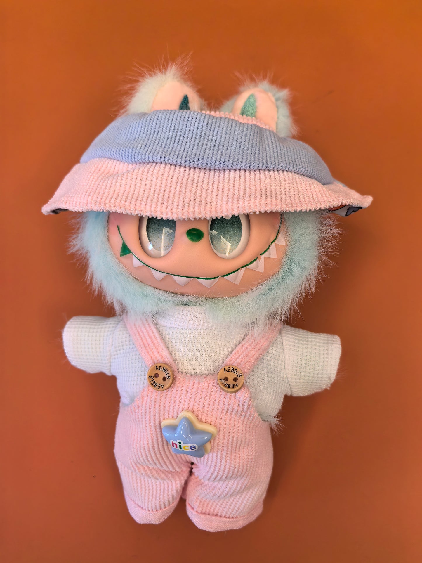 Live labubu dolls and clothes