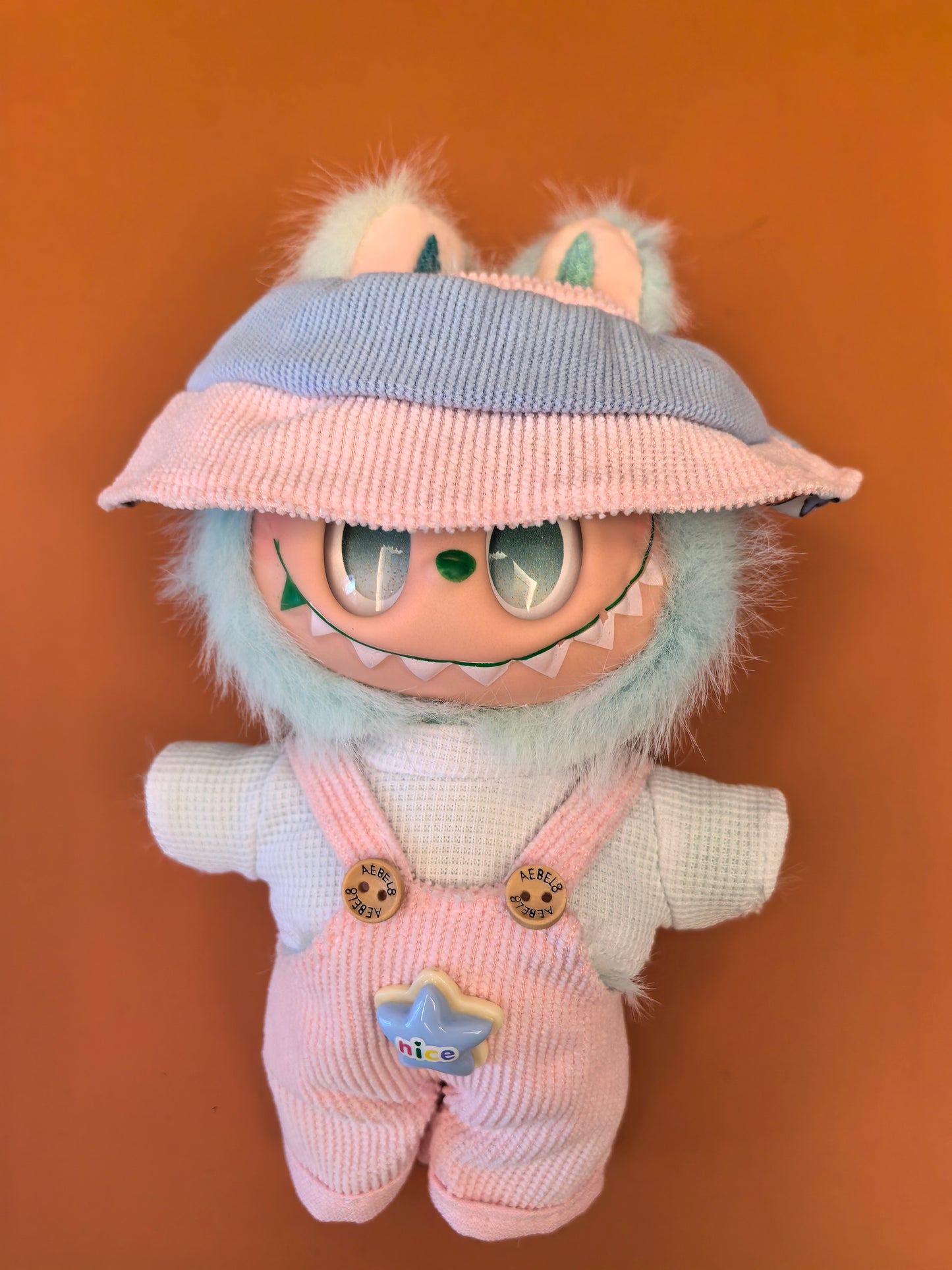Live labubu dolls and clothes