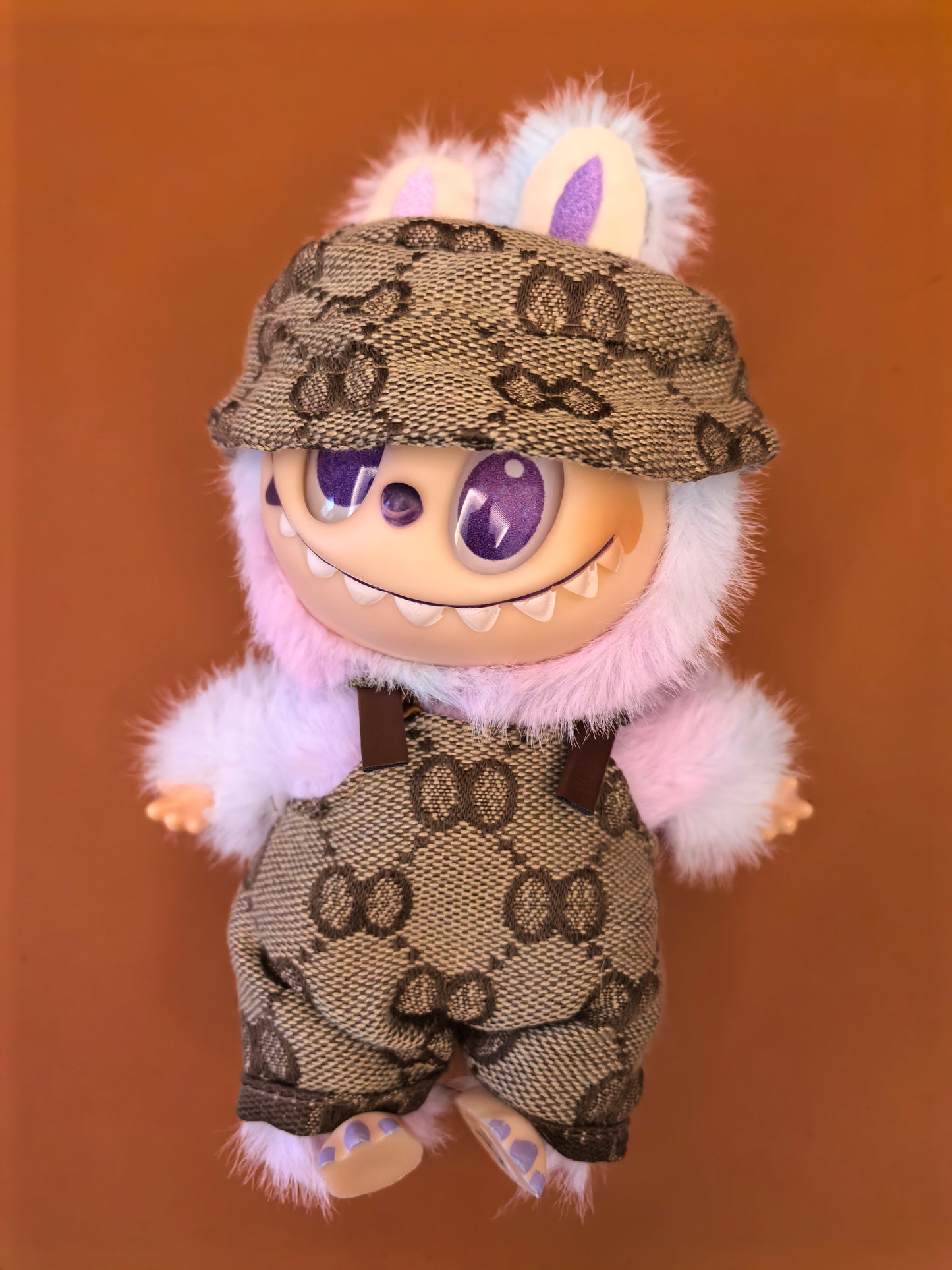 Live labubu dolls and clothes