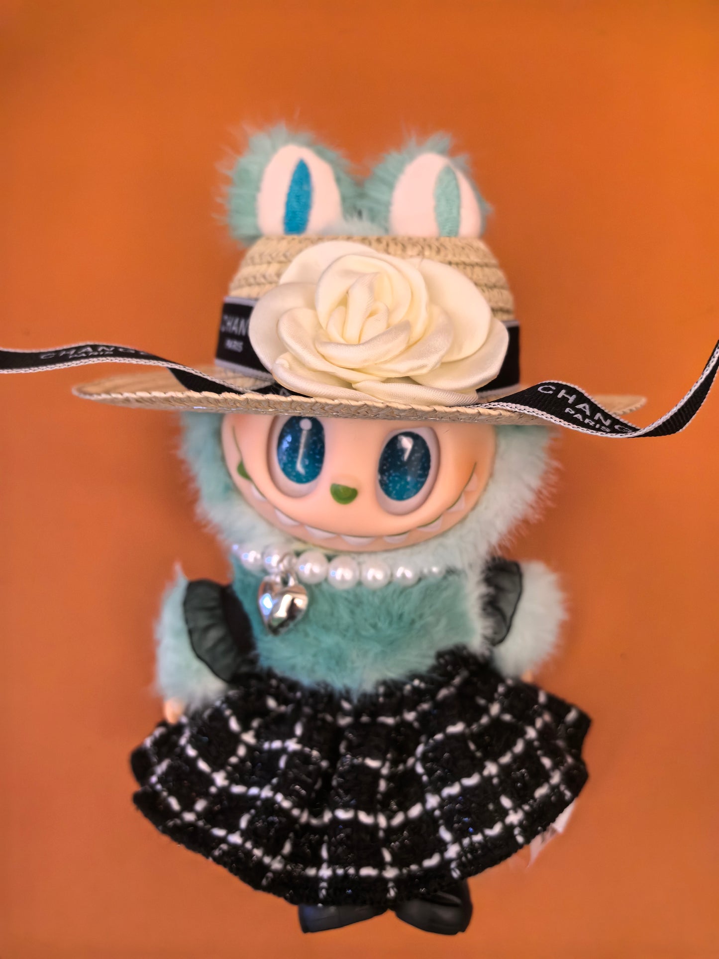 Live labubu dolls and clothes