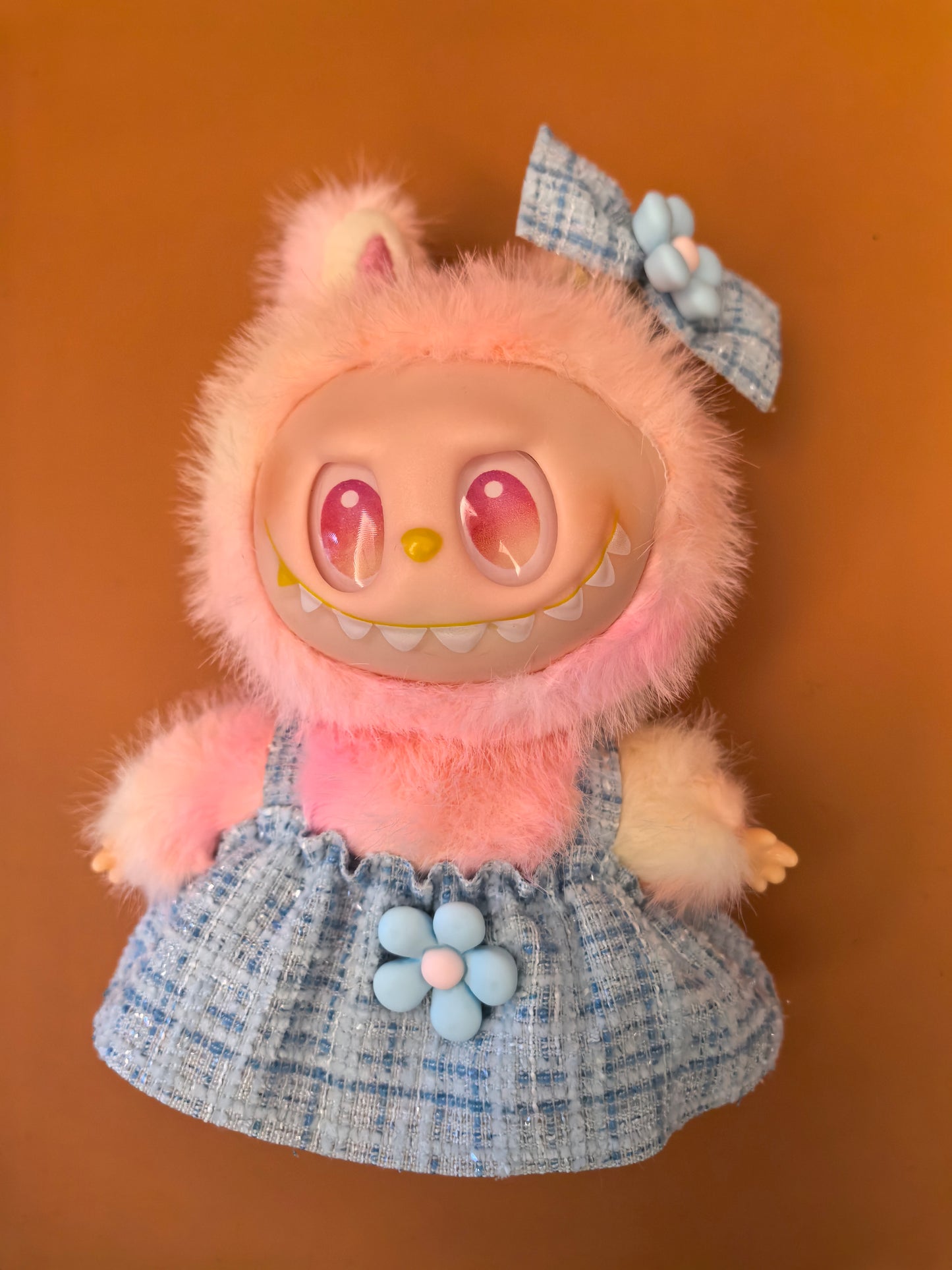 Live labubu dolls and clothes