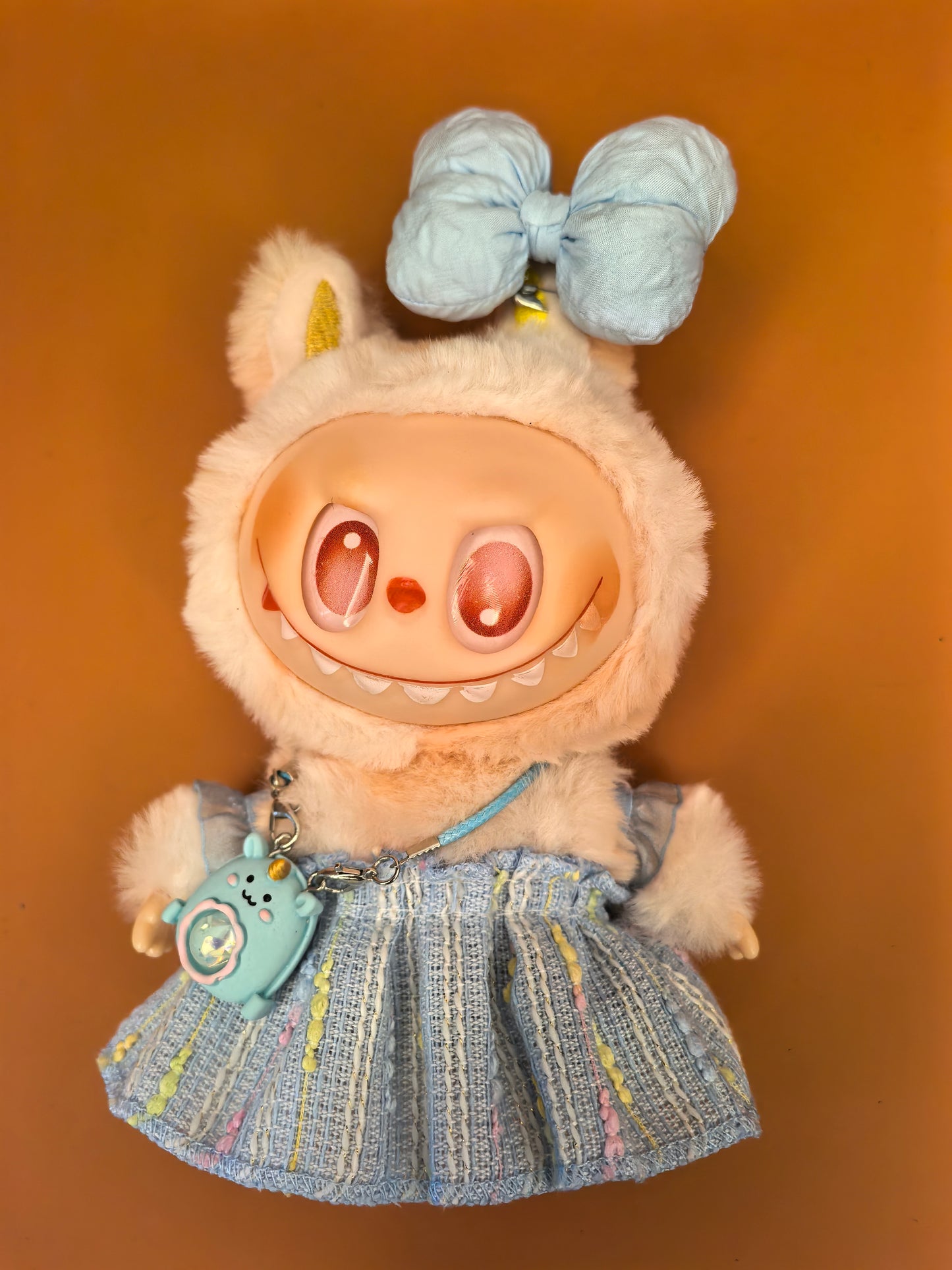 Live labubu dolls and clothes