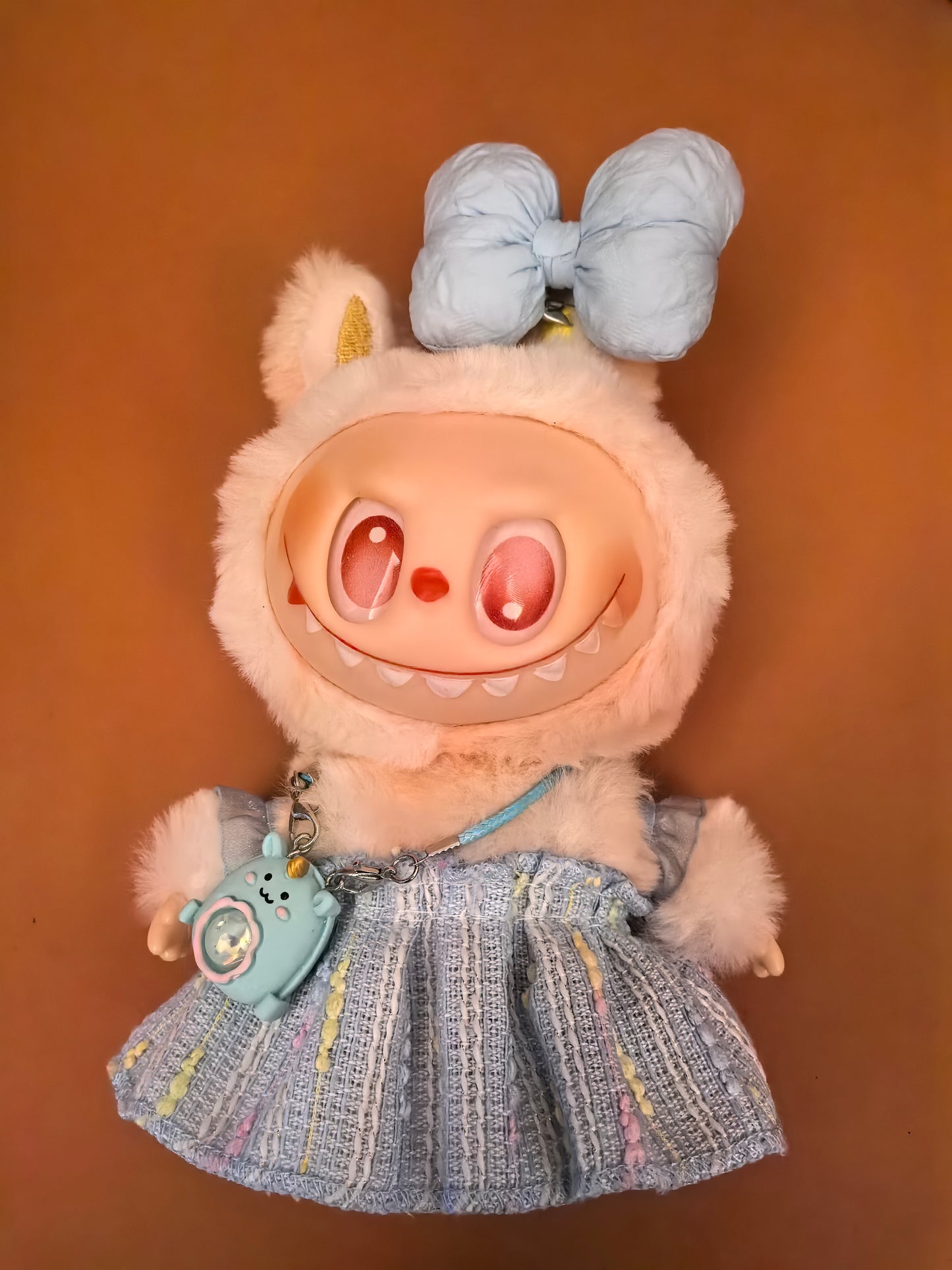 Live labubu dolls and clothes
